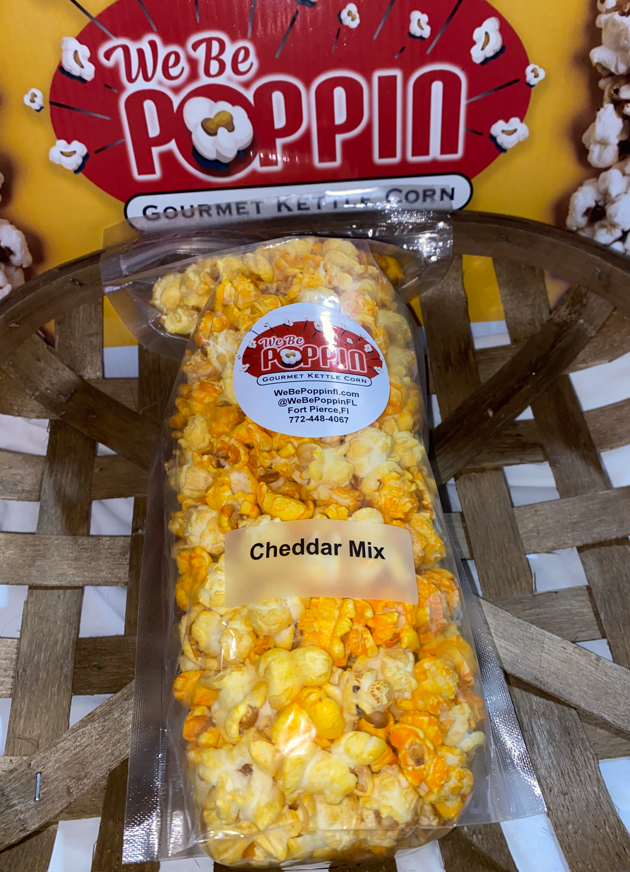 Cheddar Mix Popcorn (White & Yellow Cheddar)