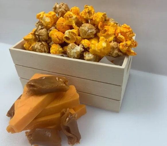 Cheddar & Caramel Mixed Popcorn