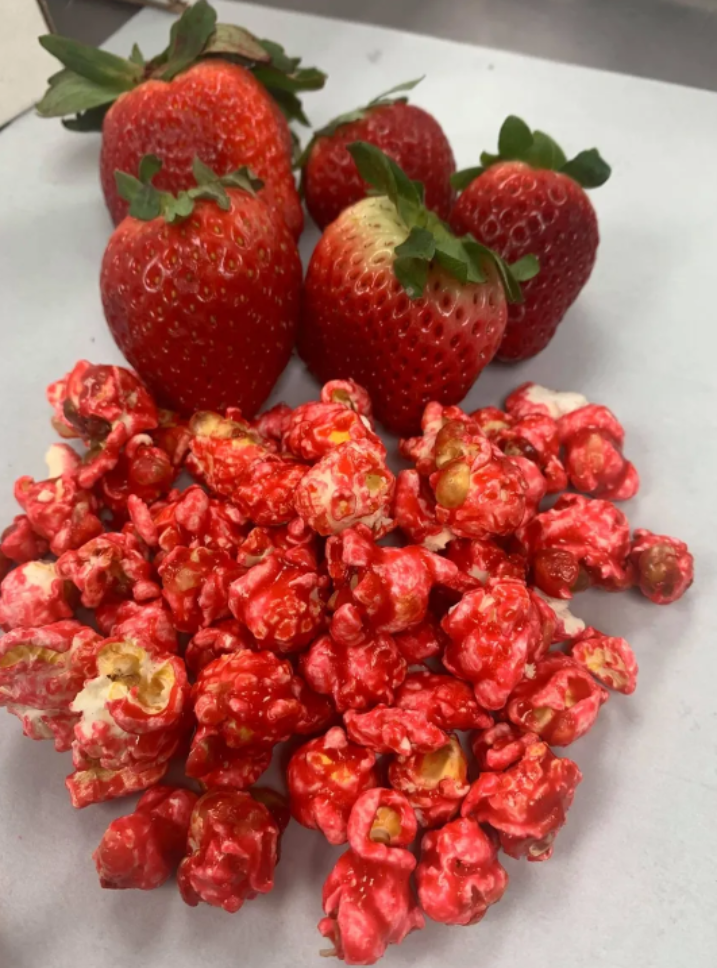 Strawberry Popcorn